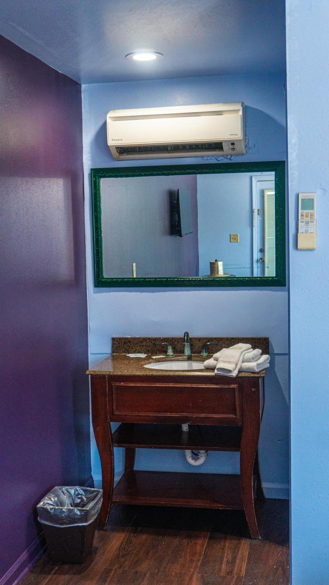 Historic Mardi Gras Inn New Orleans Ngoại thất bức ảnh