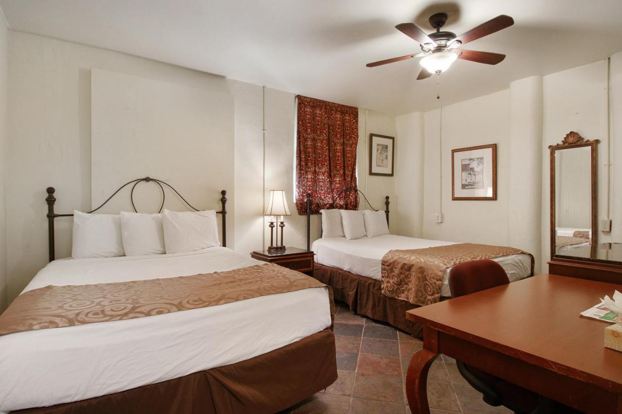 Historic Mardi Gras Inn New Orleans Ngoại thất bức ảnh